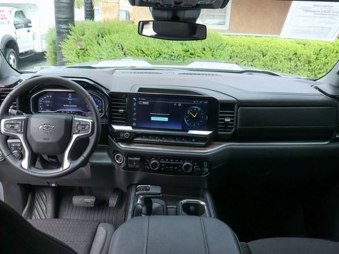 Used 2023 Chevrolet Silverado 1500 LT Trail Boss w/ Convenience Package II AWD/4WD image 27