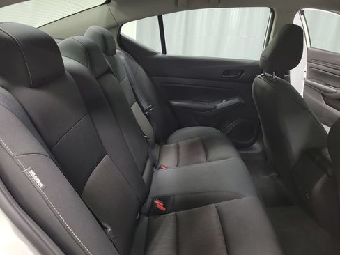 Used 2024 Nissan Altima 2.5 SV FWD image 29
