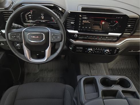 Used 2025 GMC Sierra 1500 Elevation AWD/4WD image 12