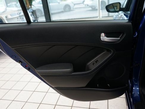 Used 2018 Kia Forte LX image 35