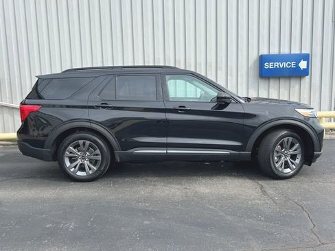 Used 2023 Ford Explorer XLT w/ Equipment Group 202A image 11