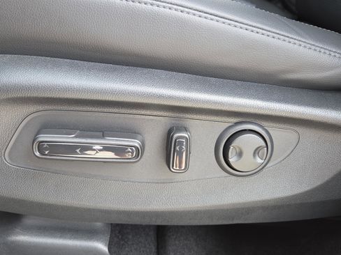 Used 2024 Honda CR-V EX-L image 10