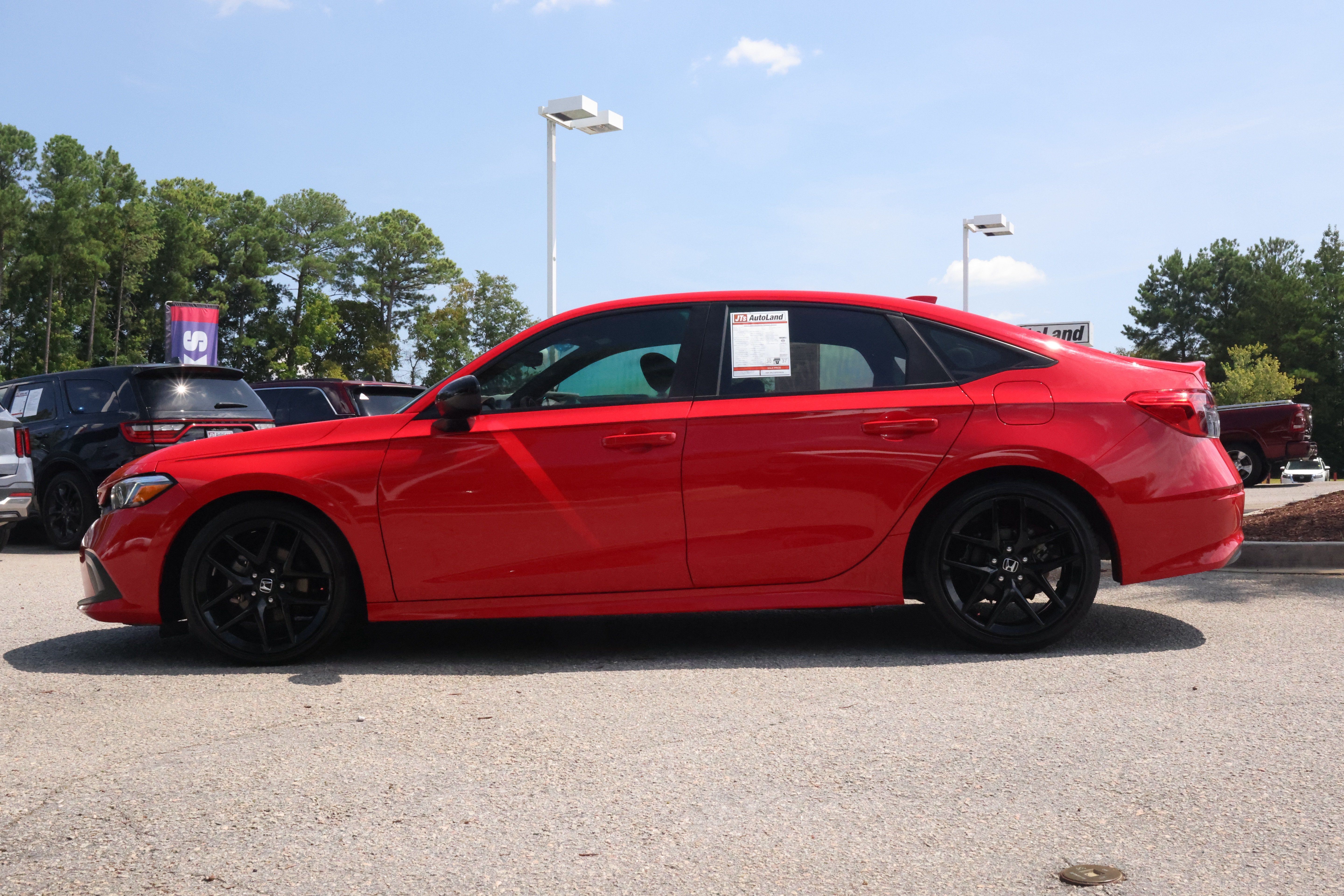 Used 2023 Honda Civic Sport image 2