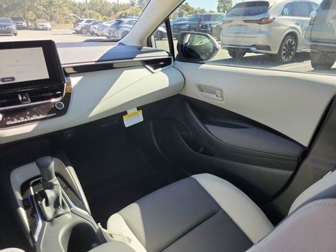 Used 2026 Toyota Corolla LE image 23