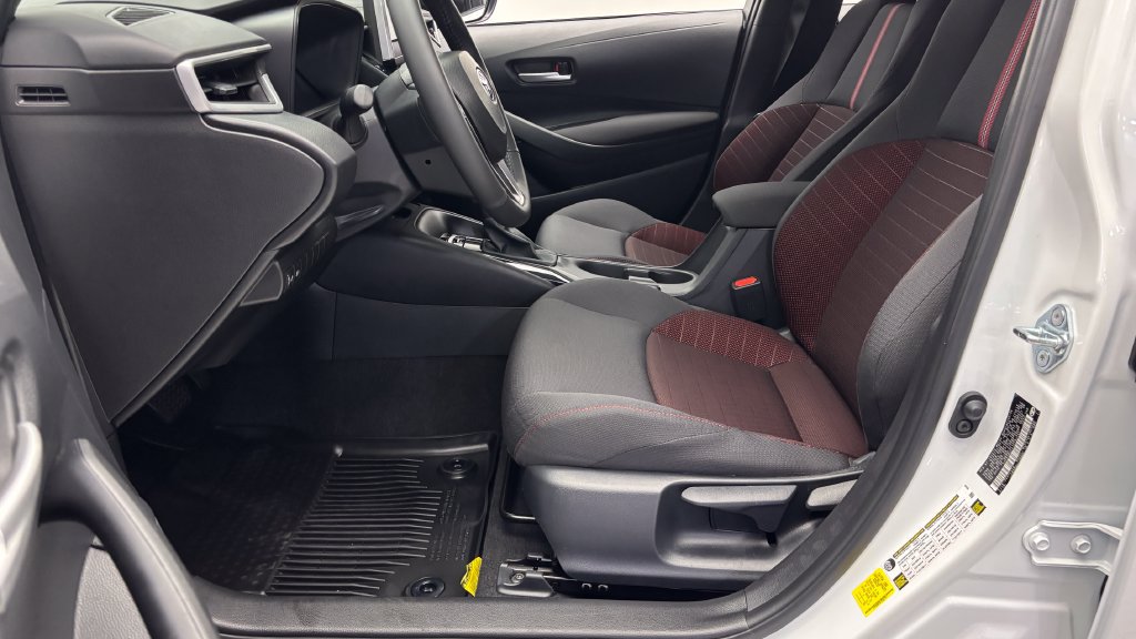 Certified 2026 Toyota Corolla SE w/ SE Package FWD image 13