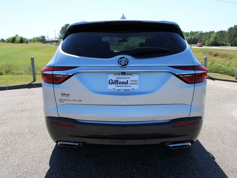 Used 2020 Buick Enclave Essence AWD/4WD image 21