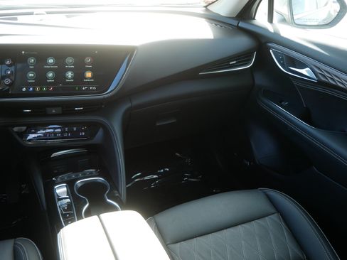 Used 2023 Buick Envision Avenir AWD/4WD image 11