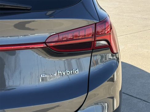Used 2023 Hyundai Santa Fe SEL Premium image 7