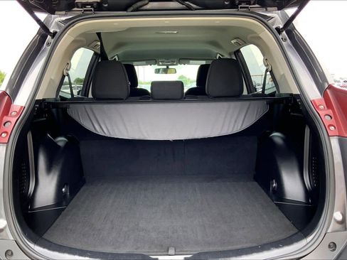 Used 2014 Toyota RAV4 LE FWD image 34