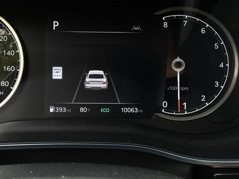 Used 2026 Genesis G70 2.5T RWD image 40