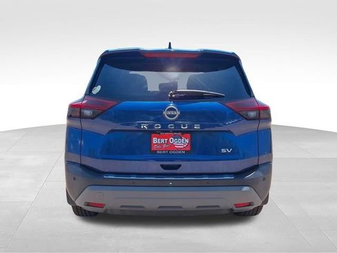 Certified 2022 Nissan Rogue SV w/ SV Premium Package FWD image 6