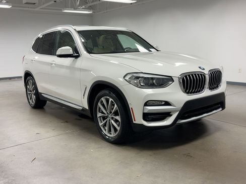 Used 2019 BMW X3 sDrive30i w/ Premium Package image 6