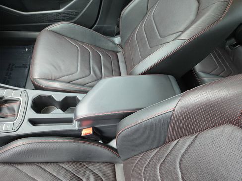 Used 2022 Volkswagen Jetta GLI Autobahn image 33