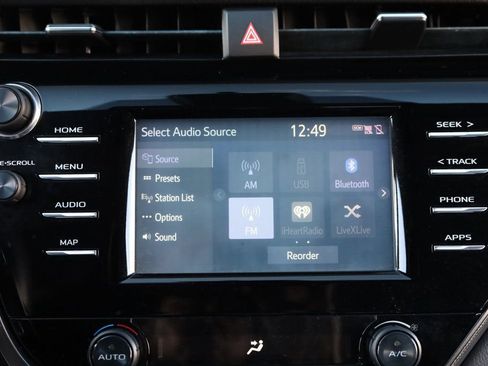 Used 2019 Toyota Camry SE image 35