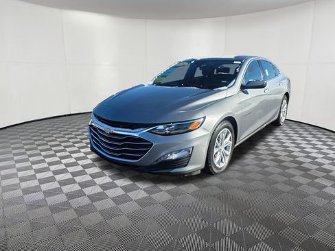 Used 2024 Chevrolet Malibu LT image 3