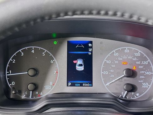 Used 2025 Toyota Corolla SE FWD image 19