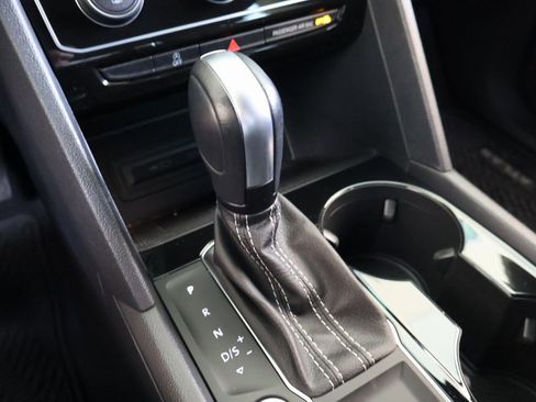 Used 2022 Volkswagen Atlas Cross Sport SE w/ Panoramic Sunroof Package image 26