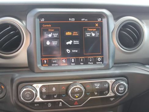 Used 2023 Jeep Wrangler Unlimited Sport AWD/4WD image 16