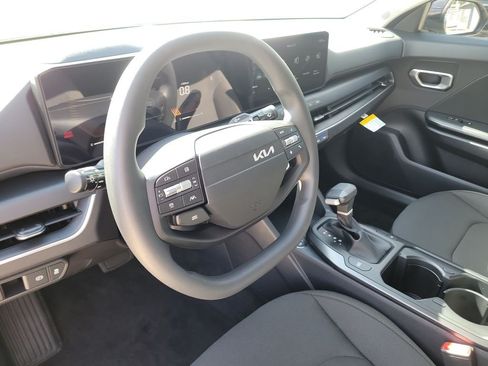 New 2026 Kia K4 FWD image 21