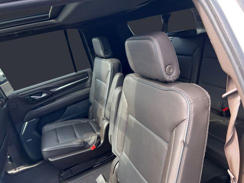 Used 2021 GMC Yukon XL Denali w/ Denali Ultimate Package image 13