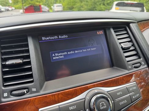 Used 2016 INFINITI QX80 4WD w/ Deluxe Technology Package image 25