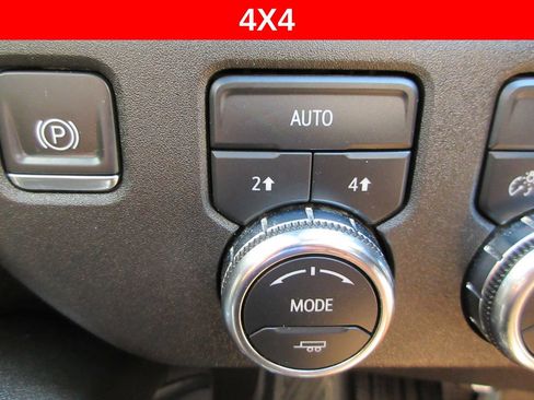 Used 2024 GMC Sierra 1500 Elevation w/ Elevation Premium Package AWD/4WD image 30