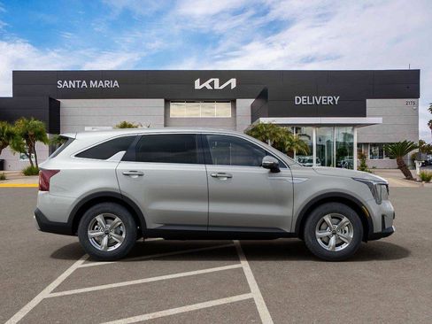 New 2026 Kia Sorento LX image 7