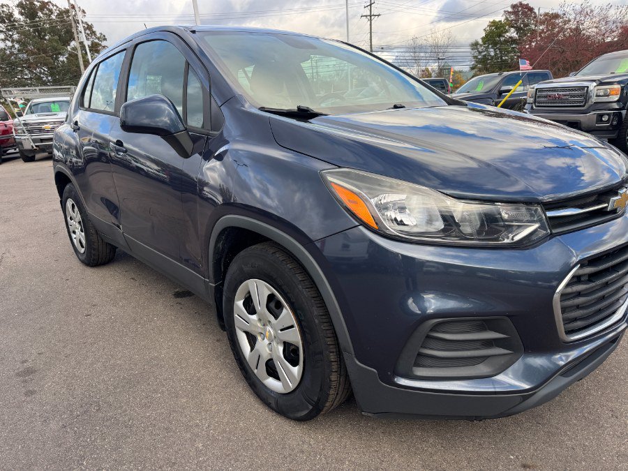 Used 2018 Chevrolet Trax LS w/ LPO, Protection Package FWD image 12