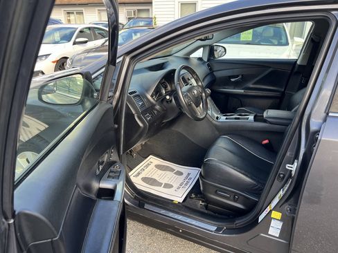 Used 2015 Toyota Venza XLE w/ XLE Premium Package AWD/4WD image 24