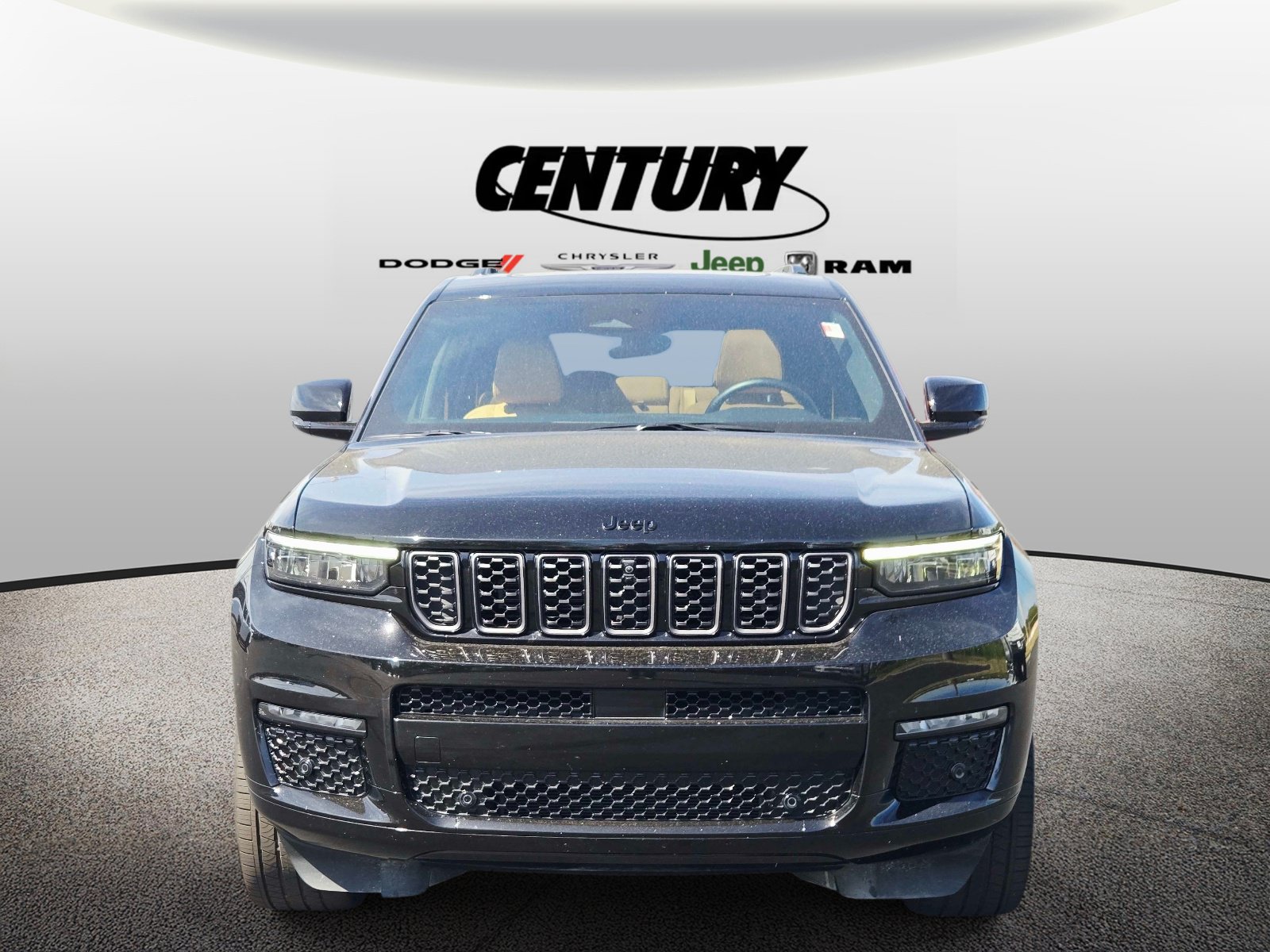 Used 2025 Jeep Grand Cherokee L Summit w/ Obsidian Package AWD/4WD image 9