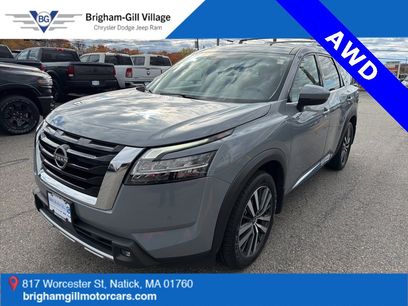 Used 2022 Nissan Pathfinder Platinum w/ Cargo Package