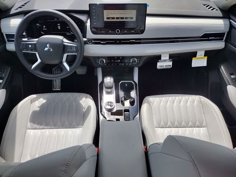 New 2026 Mitsubishi Outlander SEL AWD/4WD image 2