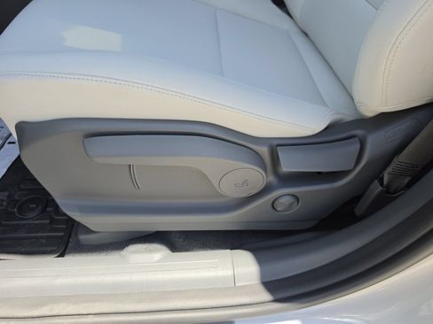 New 2026 Hyundai Santa Fe SE FWD image 23