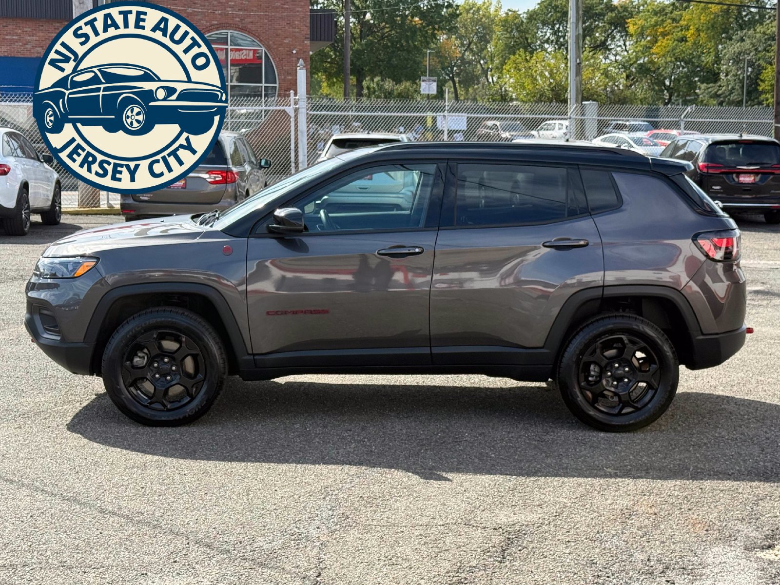 Used 2023 Jeep Compass Trailhawk w/ Trailhawk Elite Group AWD/4WD image 12