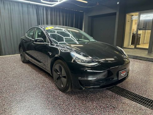 Used 2018 Tesla Model 3 Long Range image 9