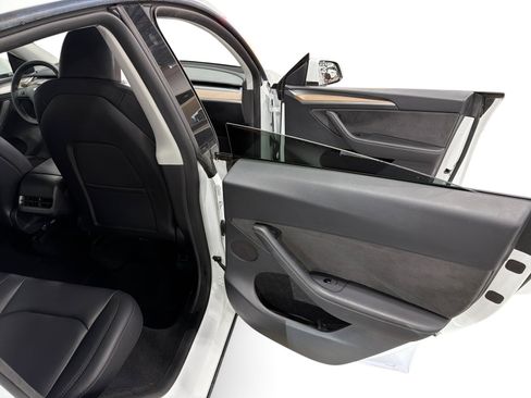 Certified 2023 Tesla Model Y Performance AWD/4WD image 12