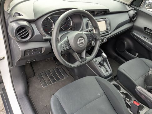 Used 2023 Nissan Kicks S image 16