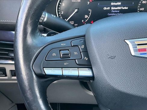Used 2023 Cadillac XT4 Luxury w/ Cold Weather Package image 20