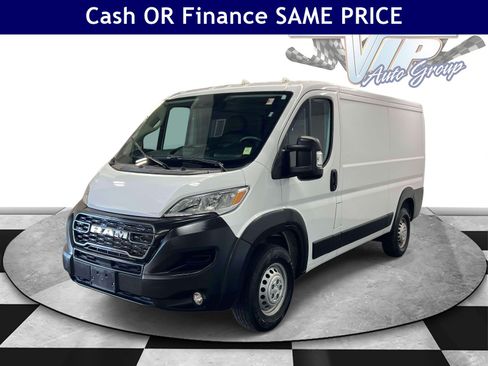 Used 2025 RAM ProMaster 2500 w/ Convenience Group FWD image 4