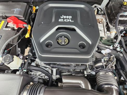 Used 2023 Jeep Wrangler Unlimited Sahara w/ Cold Weather Group image 20