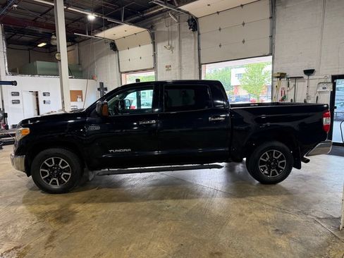 Used 2014 Toyota Tundra Limited w/ Limited Premium Package AWD/4WD image 4