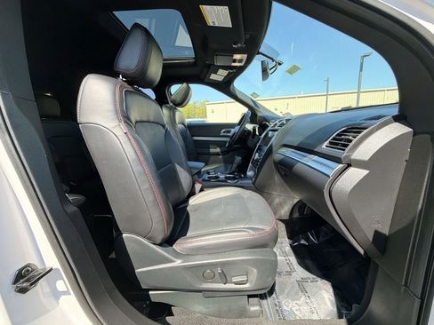 Used 2019 Ford Explorer Sport AWD/4WD image 28