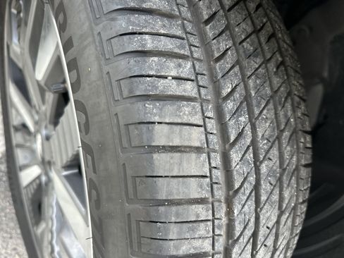 Used 2025 Subaru Forester Touring w/ Popular Package - Touring image 7