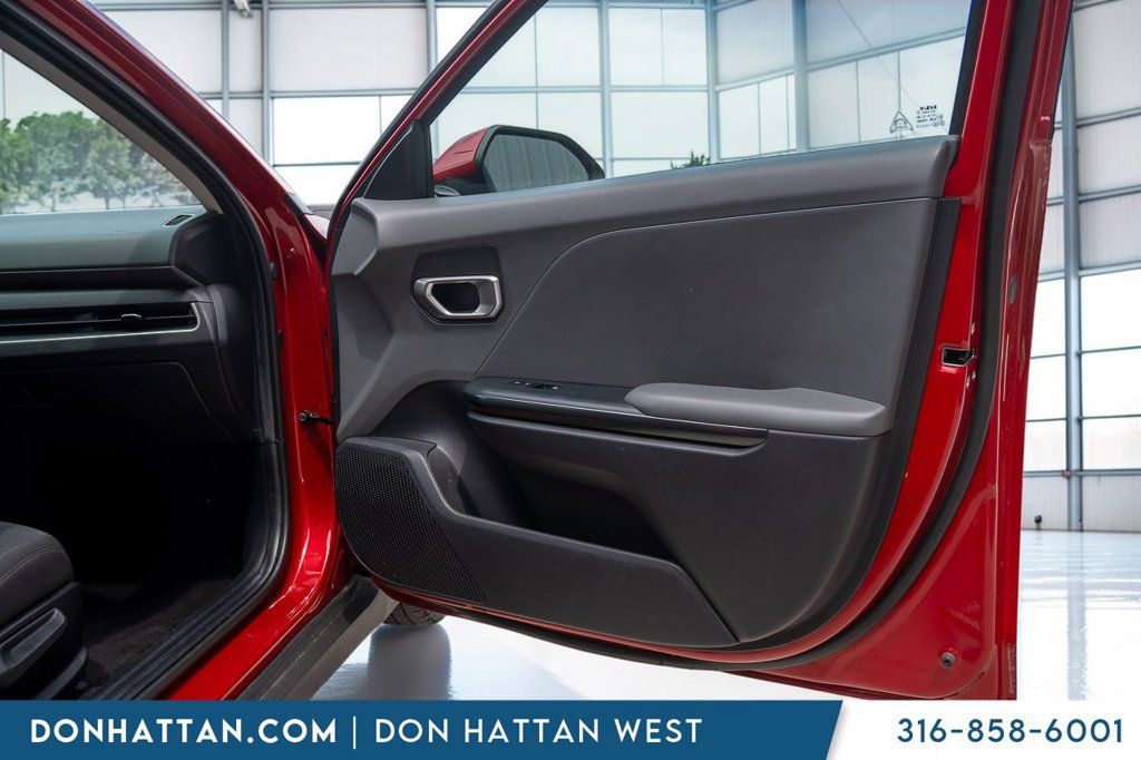 Used 2025 Kia K4 FWD image 24