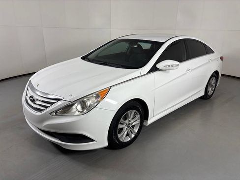 Used 2014 Hyundai Sonata GLS w/ Popular Equipment Group 2 FWD image 4