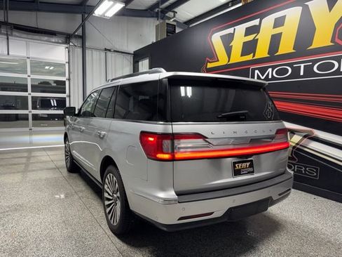 Used 2019 Lincoln Navigator Reserve AWD/4WD image 16