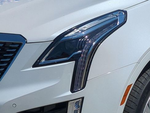 New 2026 Cadillac XT5 Luxury AWD/4WD image 16