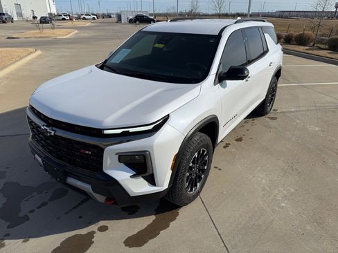 Used 2024 Chevrolet Traverse Z71 w/ LPO, Floor Liner Package image 11