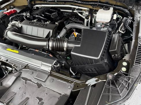 Used 2025 Nissan Frontier S w/ S Utility Package image 31