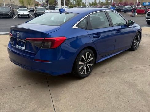 Certified 2024 Honda Civic EX image 5